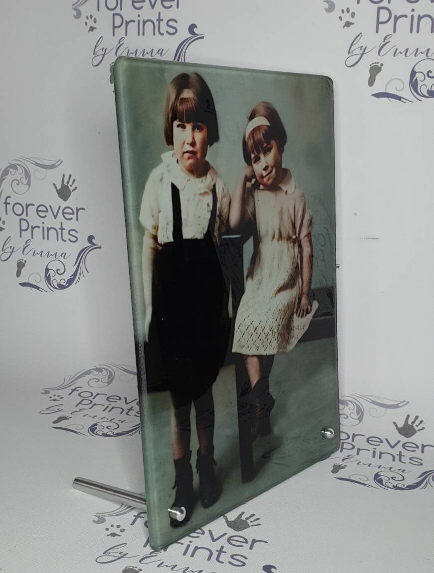 Printed freestanding glass photo frame